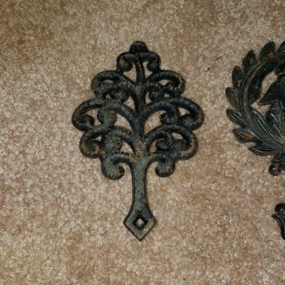 Antique miniature trivets. Used as wall decor - Picture 4 of 5
